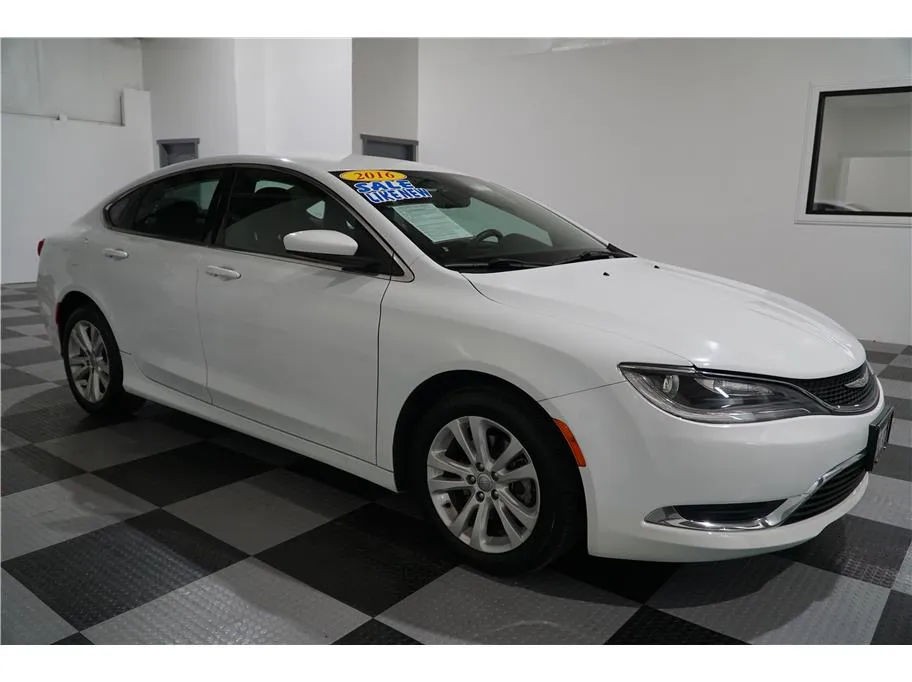 2016 CHRYSLER 200 for sale in COSTA MESA
