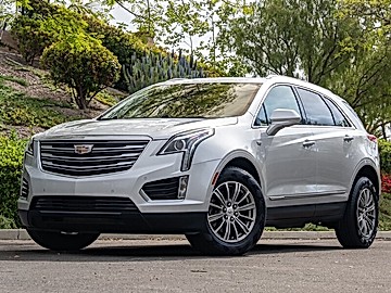 SILVER, 2017 CADILLAC XT5 Image 