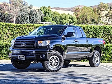 BLACK, 2010 TOYOTA TUNDRA Image 
