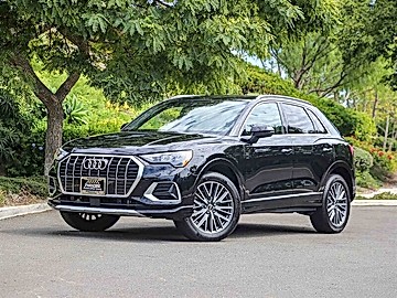 BLACK, 2022 AUDI Q3 Image 