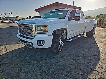 WHITE, 2015 GMC SIERRA 3500HD Image 